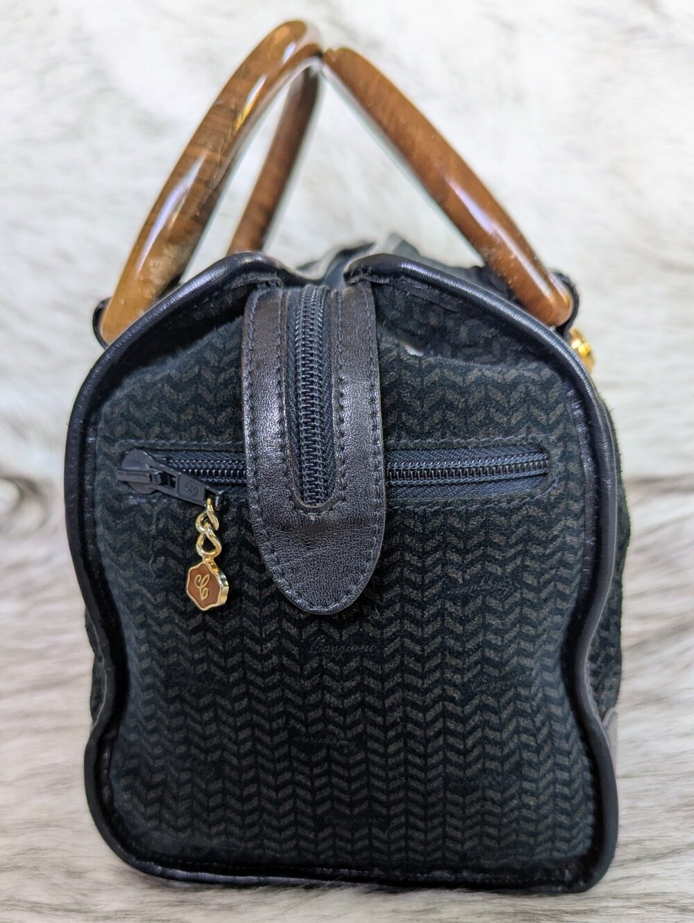 Vintage Caggiono Navy Suede Satchel - Picture 7 of 15
